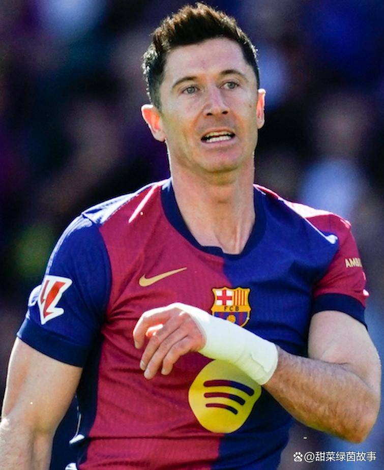 AYX-关于莱万多夫斯基在巴塞罗那比赛中战术调整，逆转引发热议！的信息